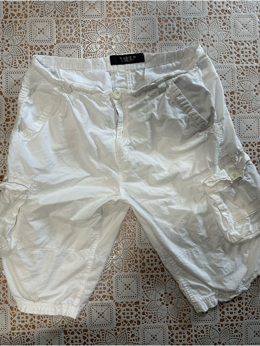 Truth Substance Common Sense White Long Cargo Shorts Men’s 34